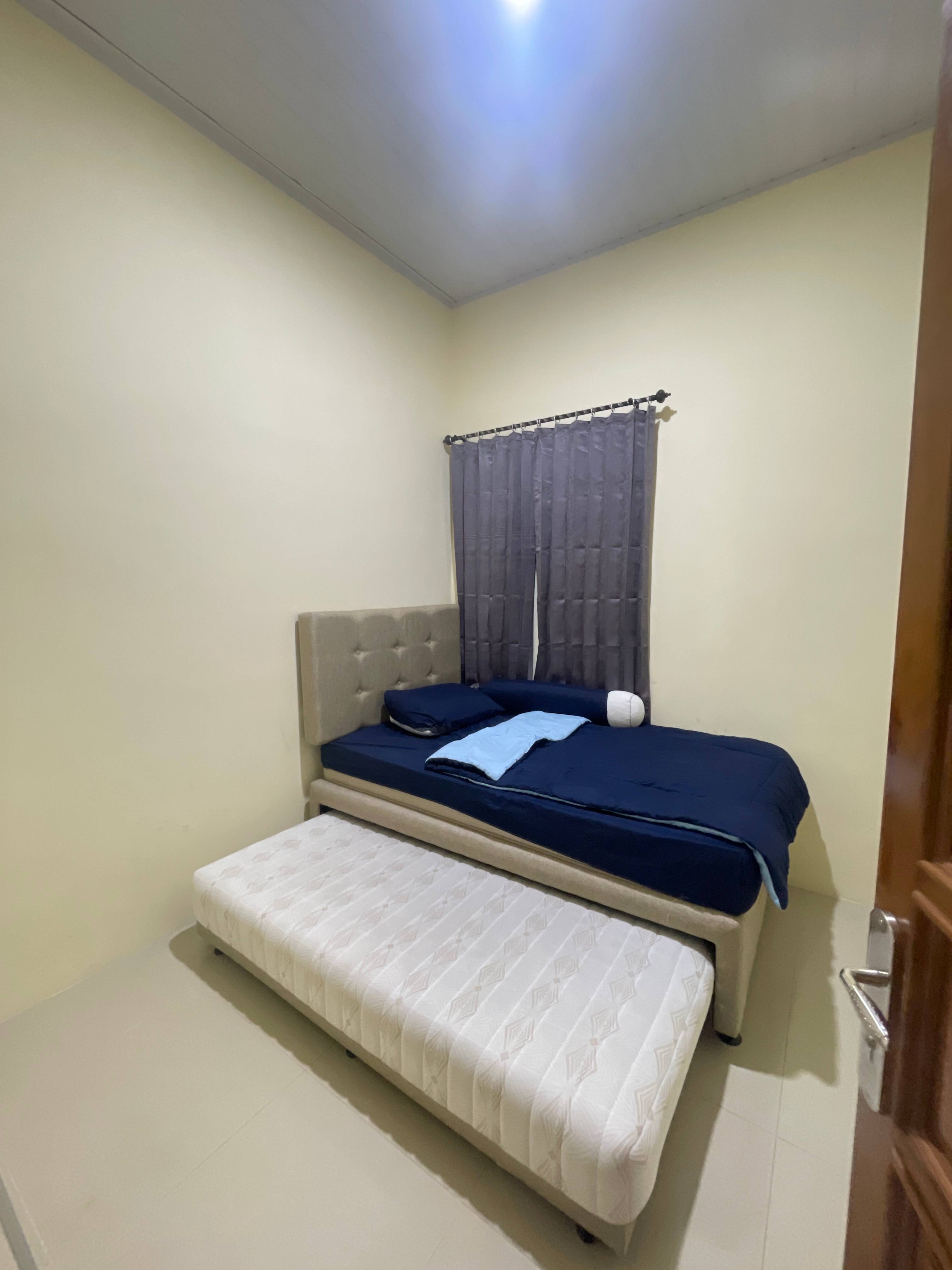 Single bed 