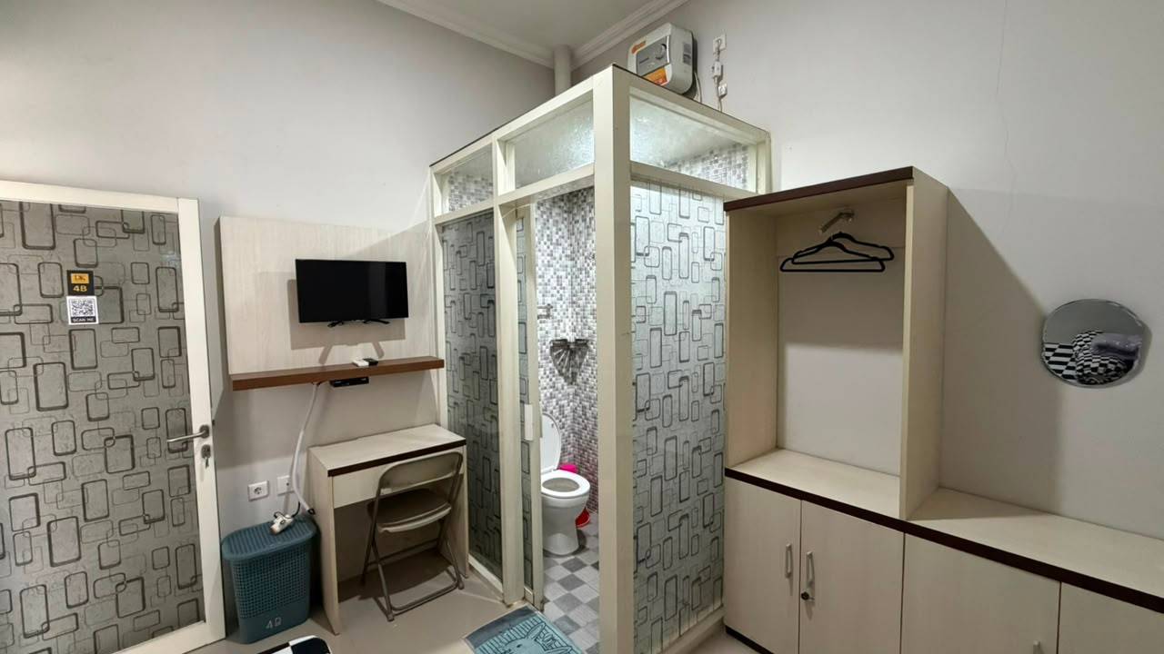 Kamar Kost AC