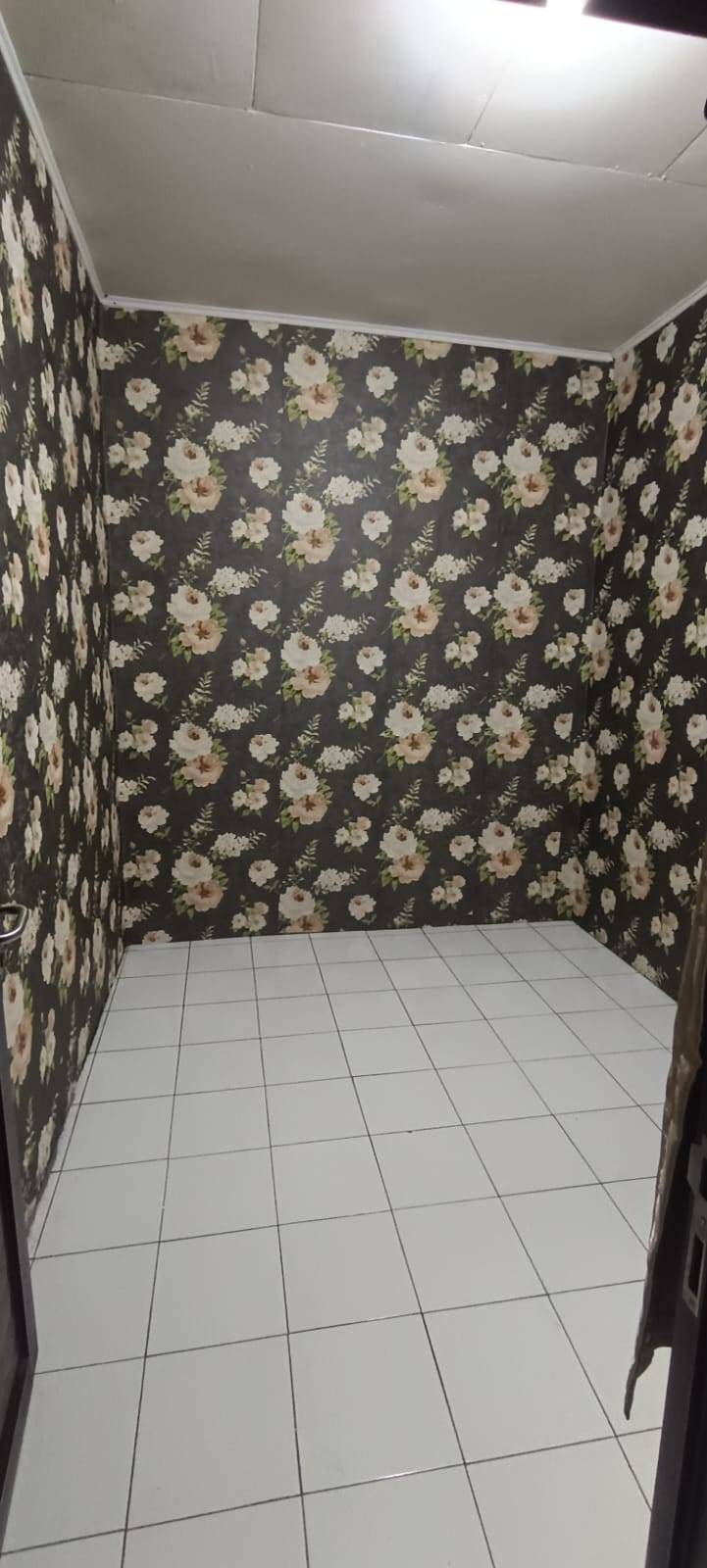 Kamar Kost No. 4