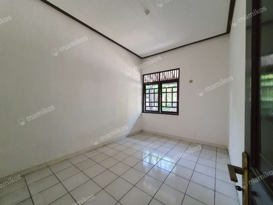 Rumah Kontrakan Lengkeng Deplu 76 Pondok Aren Tangerang Selatan