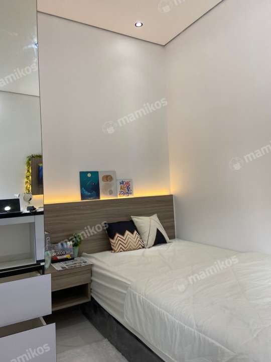 Kost Toku House Kebon Jeruk Jakarta Barat