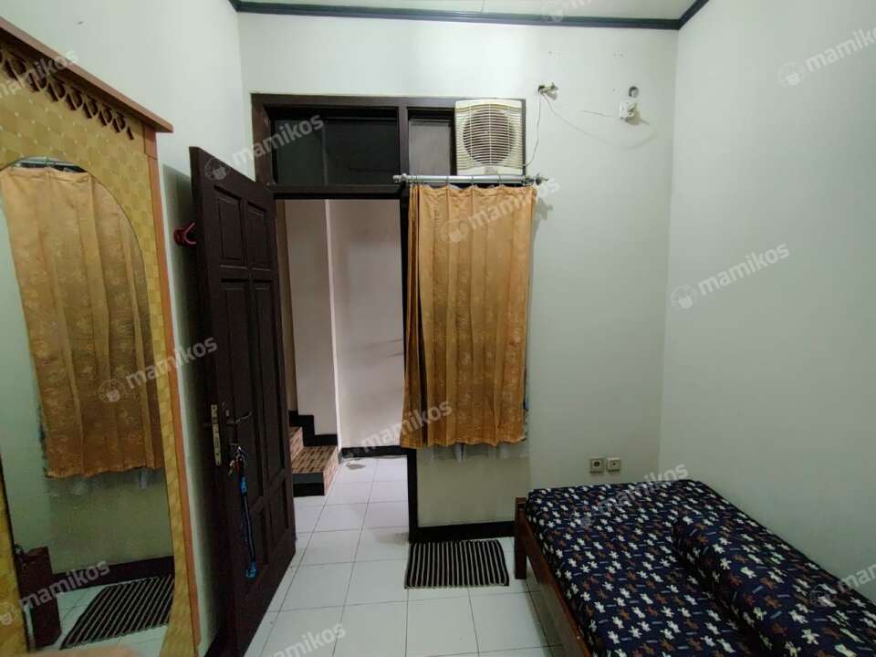 Kost Pondok Indah Tanah Kusir Tipe Standar Kebayoran Lama Jakarta Selatan