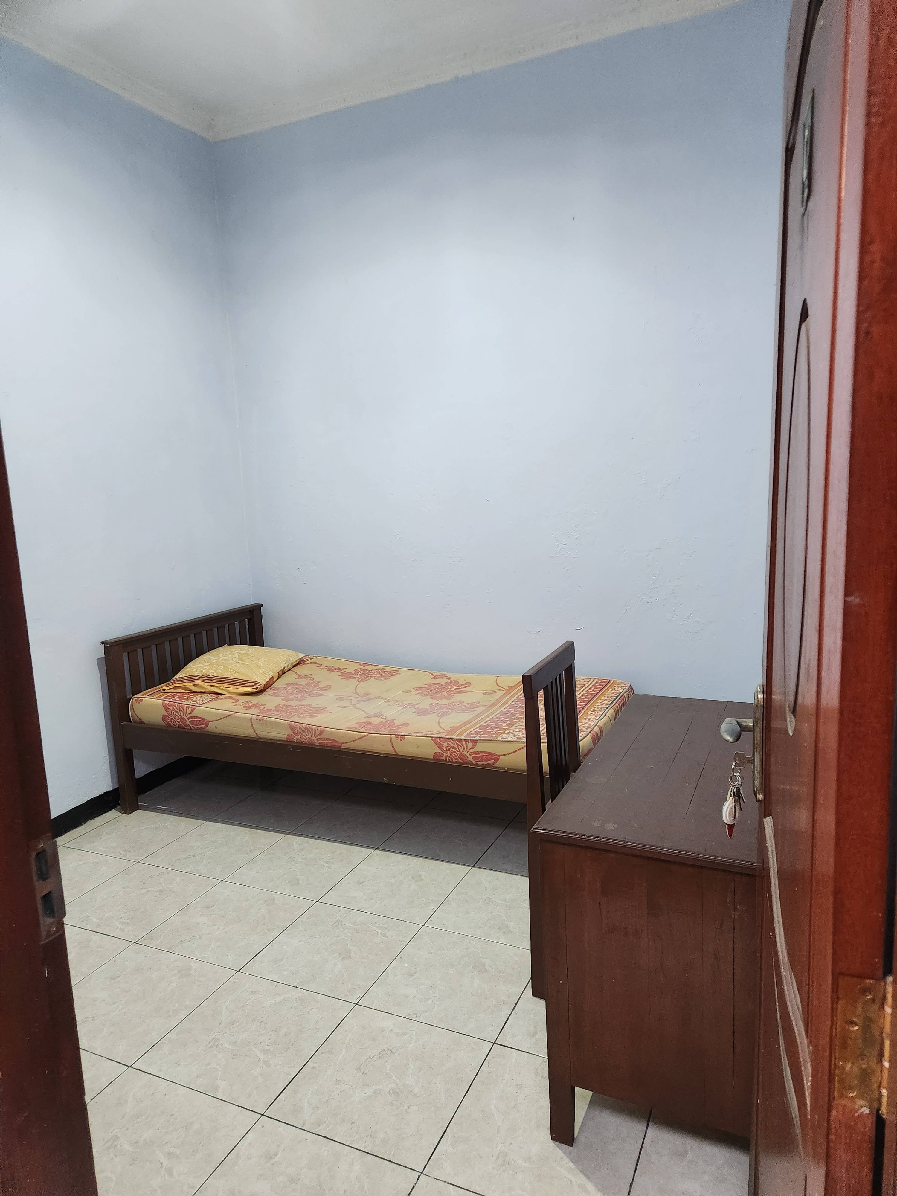 Kamar - N
