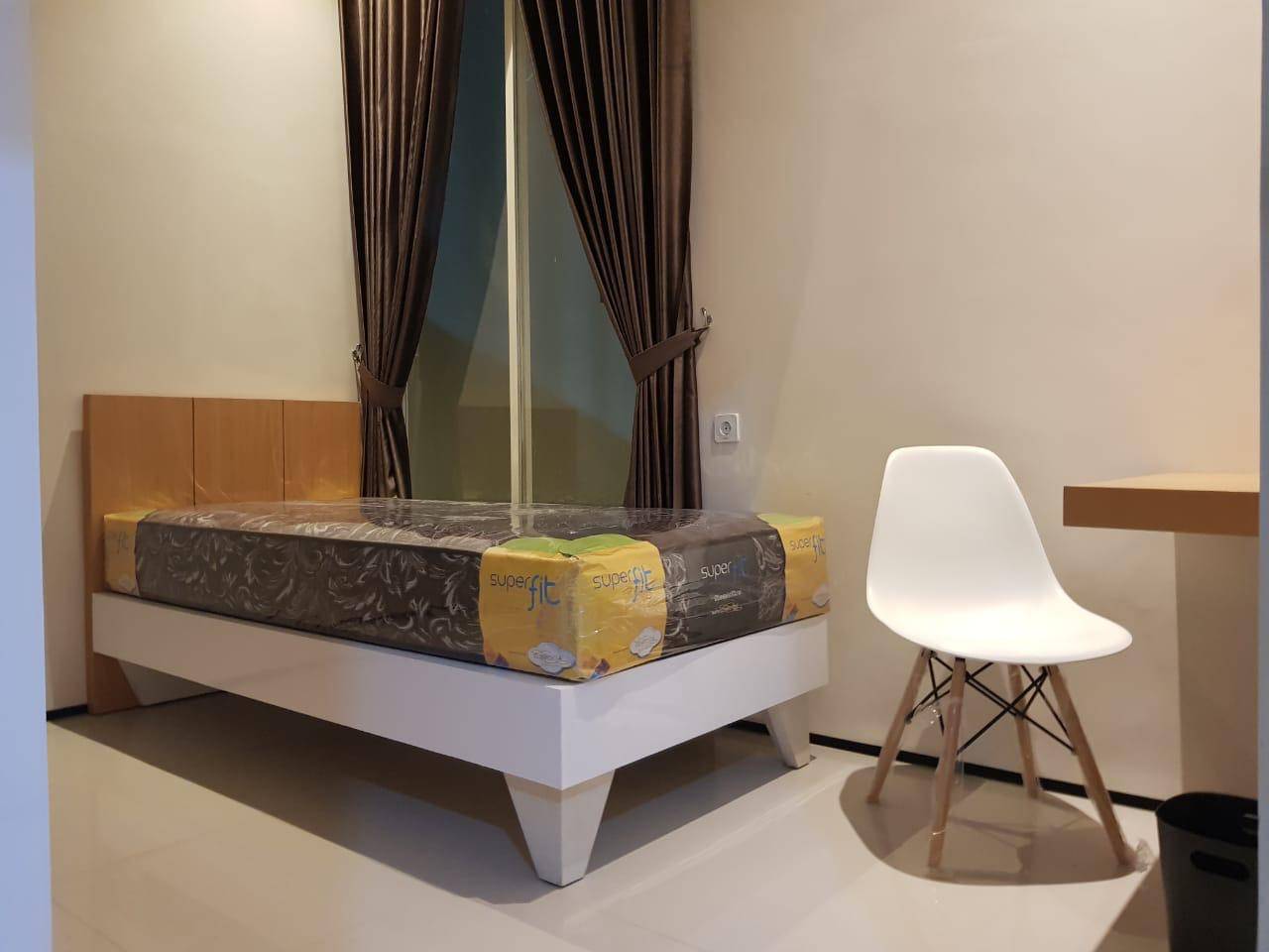 Deluxe jendela taman