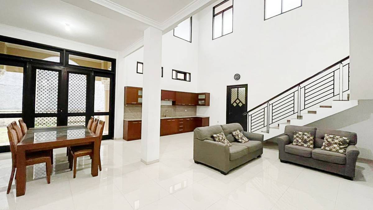 Foto Rukita Unit Singgasana Kost Dieng Sukun Malang