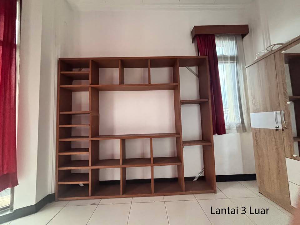 Lantai 3 Luar