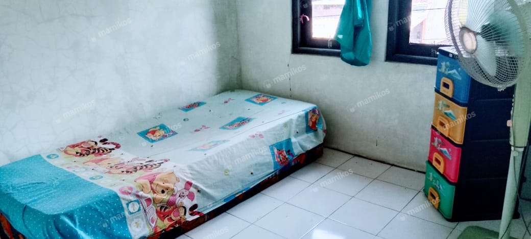 Kost Uni Ninis Ciputat Tangerang Selatan
