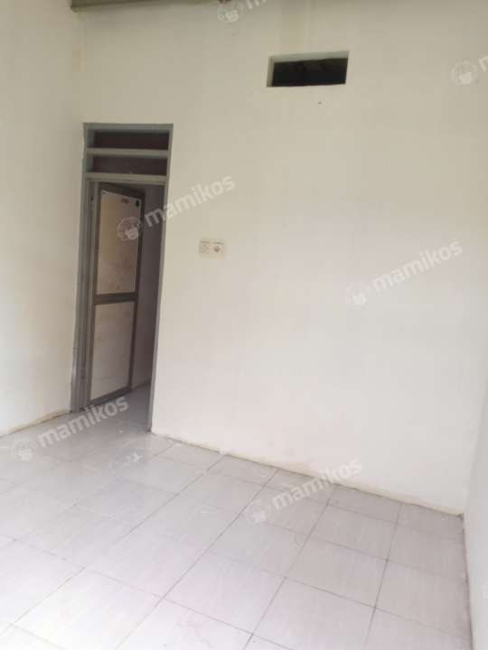 Kost Nyaman 18 Setu Tangerang Selatan