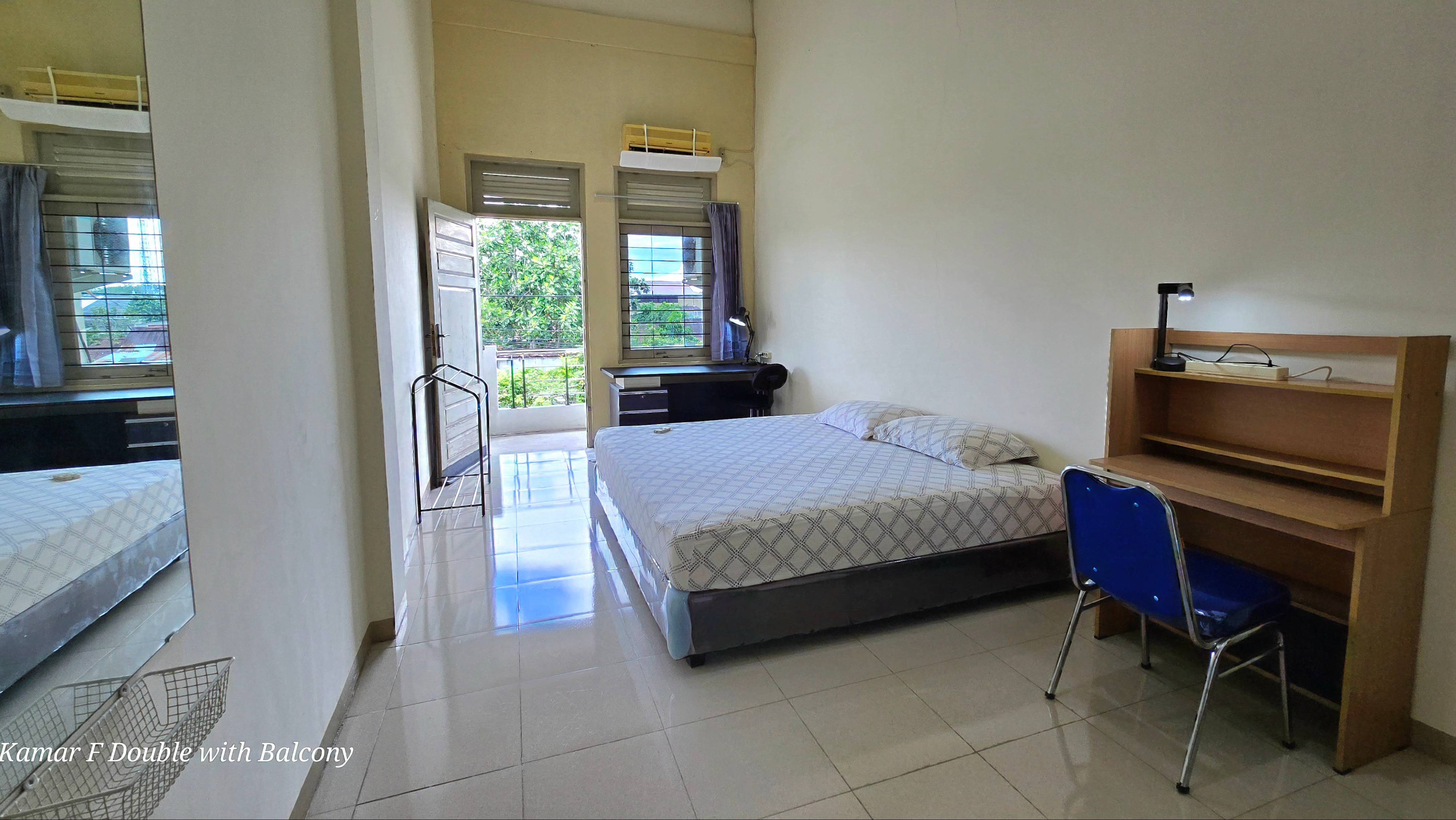 Kamar F