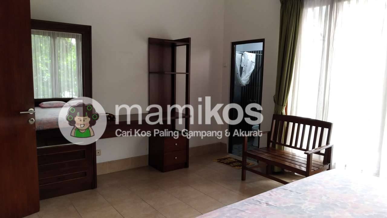 Kost Rumah Eyangku Ampera Raya Jakarta Selatan