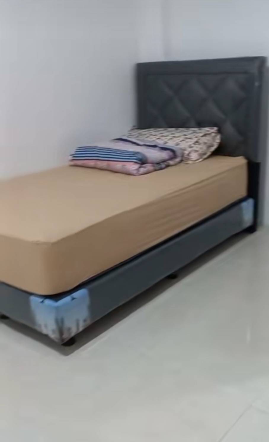 Kamar 1