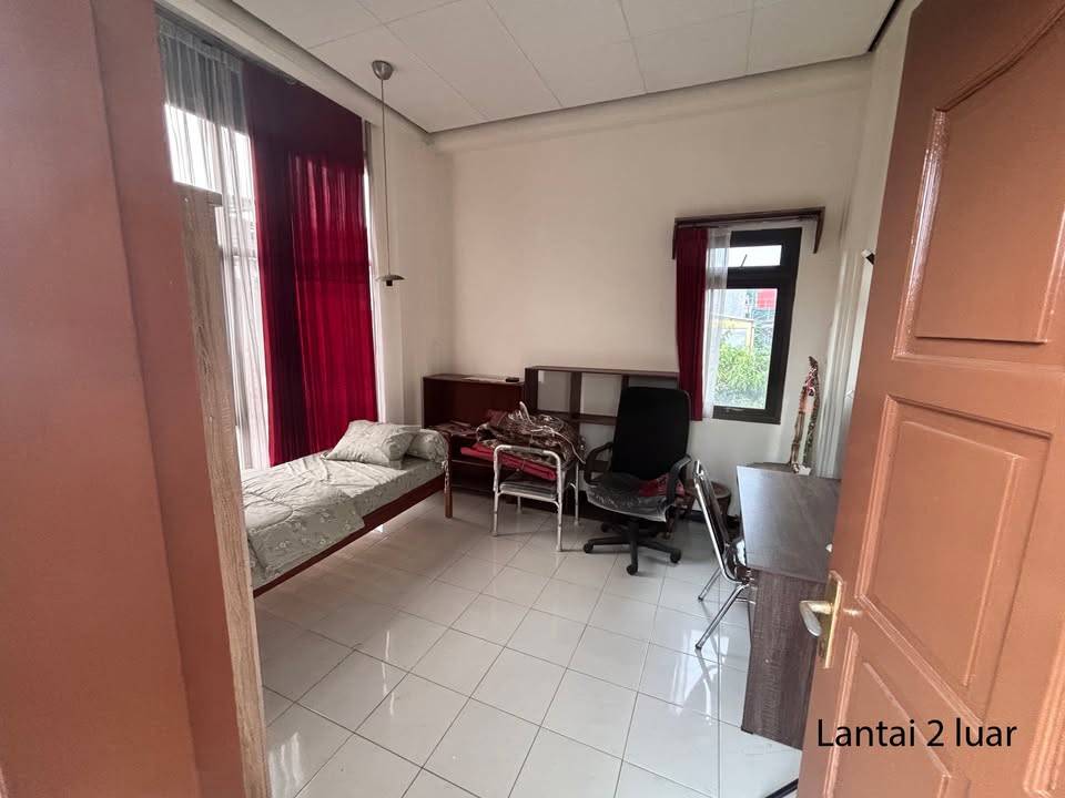 Lantai 2 luar
