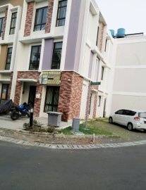 Terima kost putra di gading serpong dekat UMN Type 1