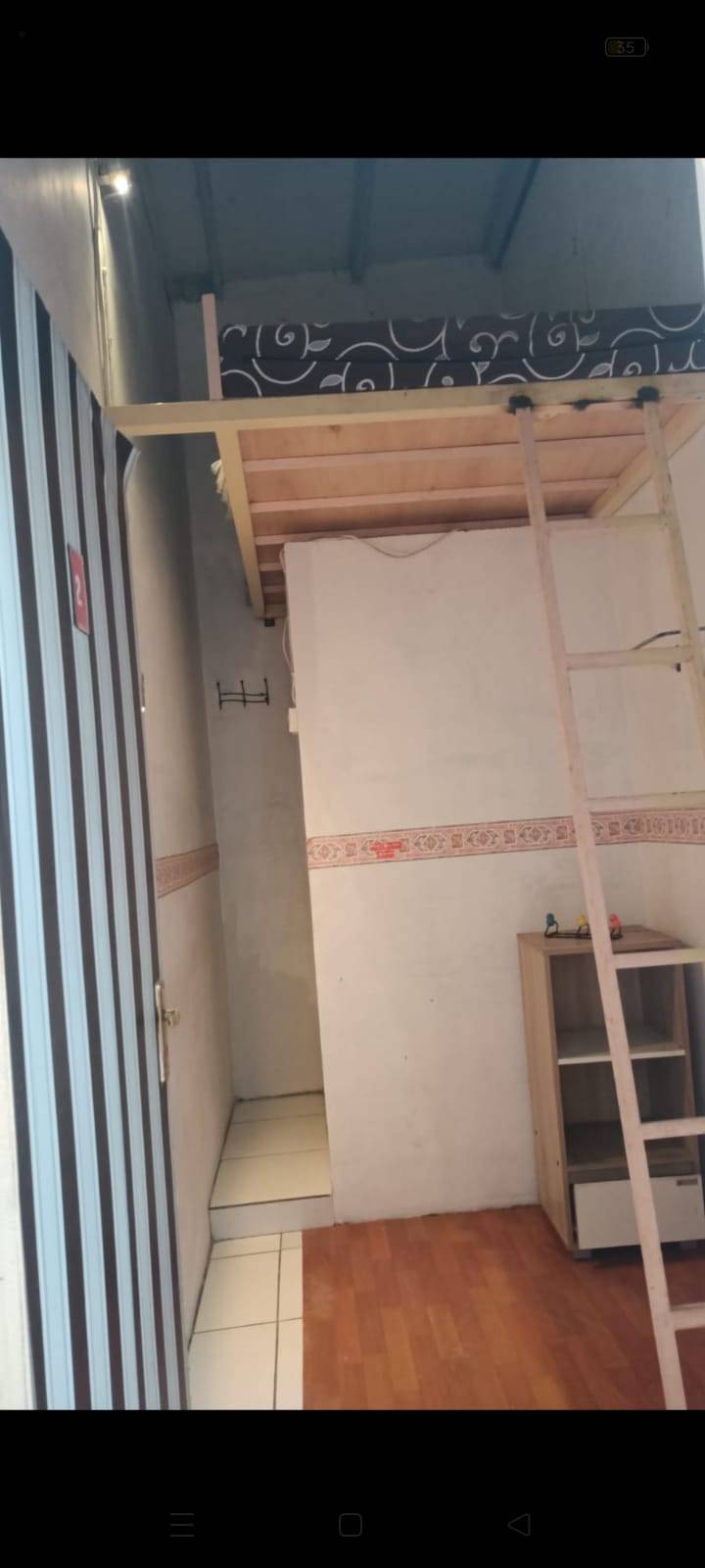 Mezzanine KM Dalam