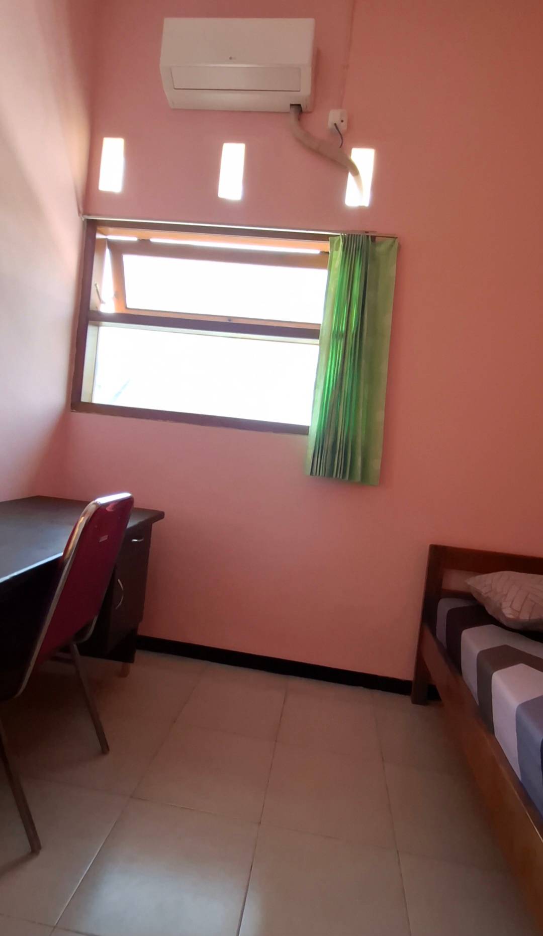 Single Bed AC