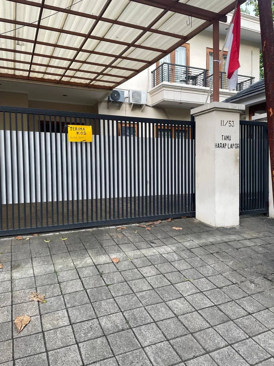 Tipe C (outside window with balkon)