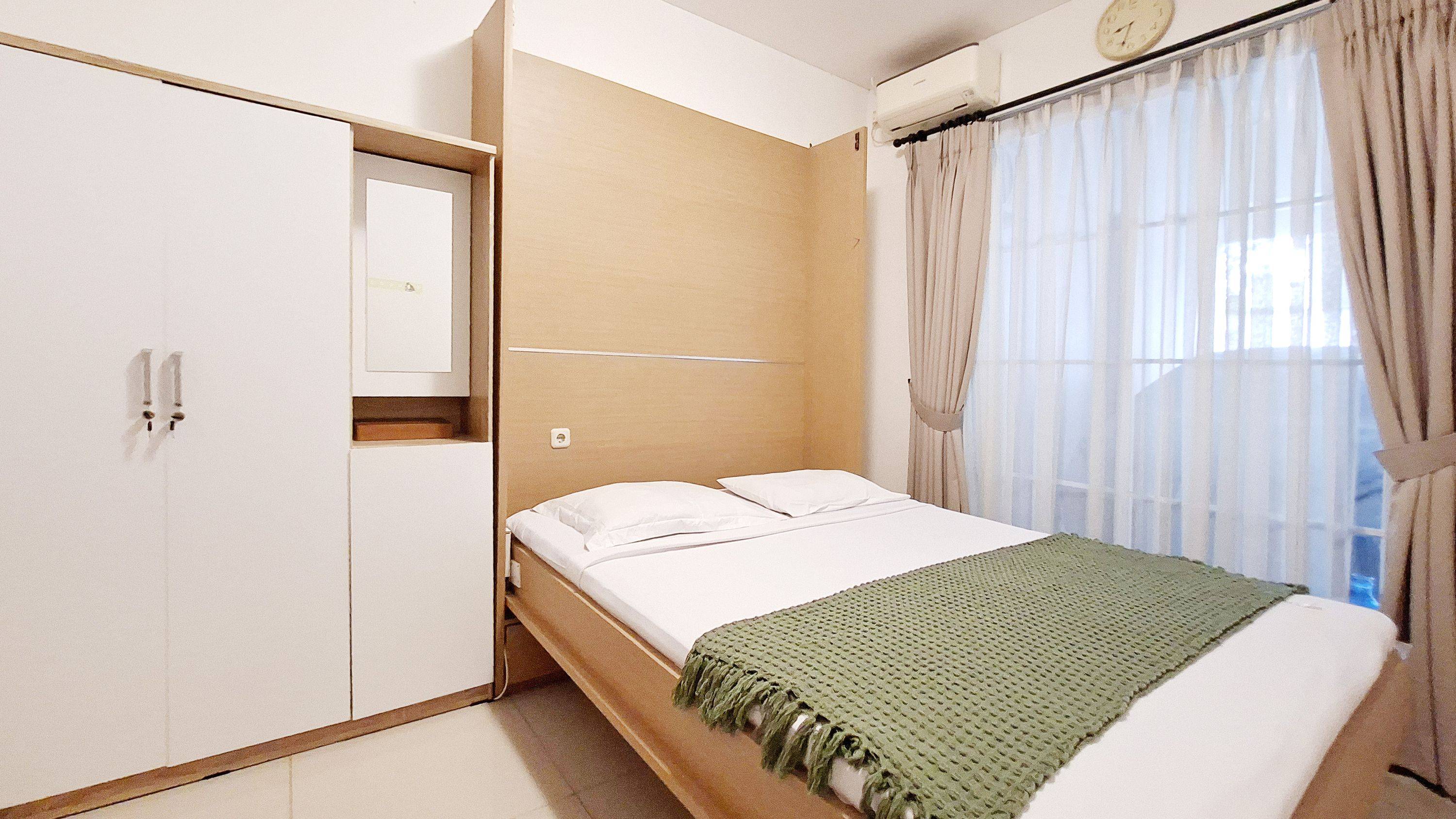 Compact Queen A