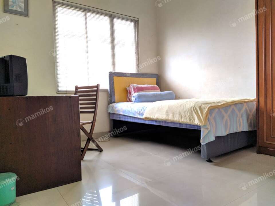 Kost Yulia Executive Kebayoran Baru Jakarta Selatan