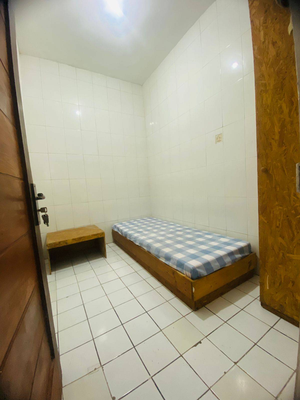 Kamar 1
