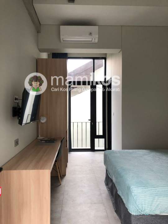 Kost Athome 19 Superior Room Mampang Prapatan Jakarta Selatan