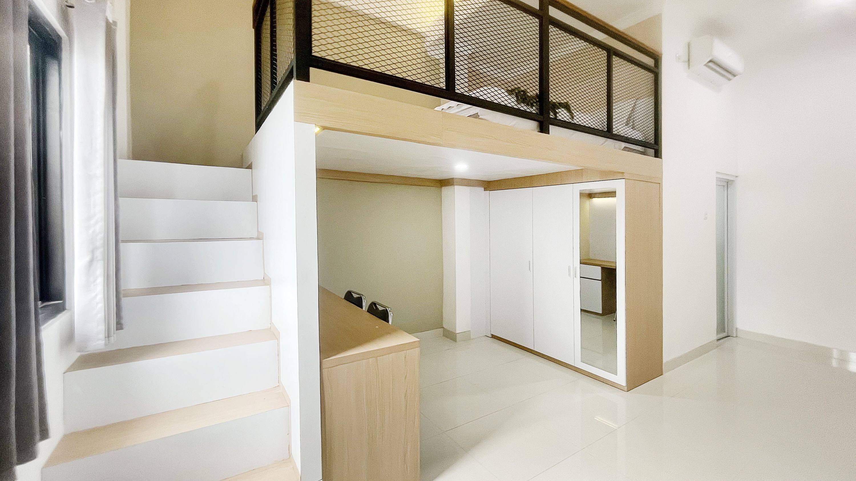 Flat Residence Queen B