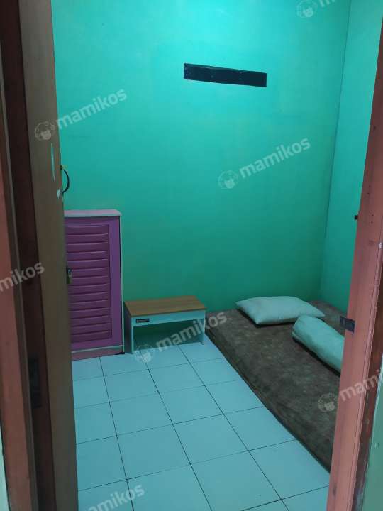 Kost Hj Asny Single Bed Dengan Jendela Pulo Gadung Jakarta Timur