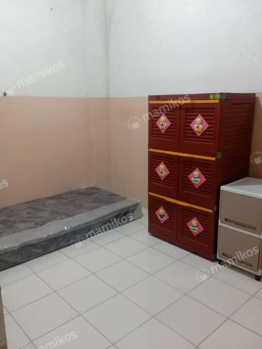 Kost Pak Gunawan Tipe A Matraman Jakarta Timur