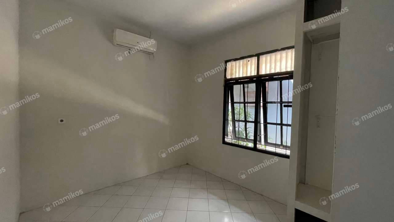 Rumah Kontrakan Ibu Titin Cilandak Jakarta Selatan