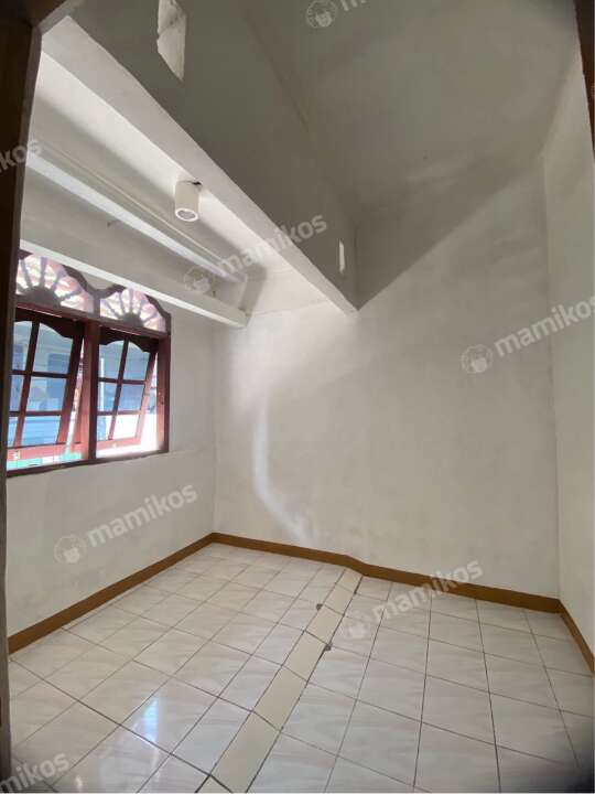 Kost Fahdi Duren Sawit Jakarta Timur