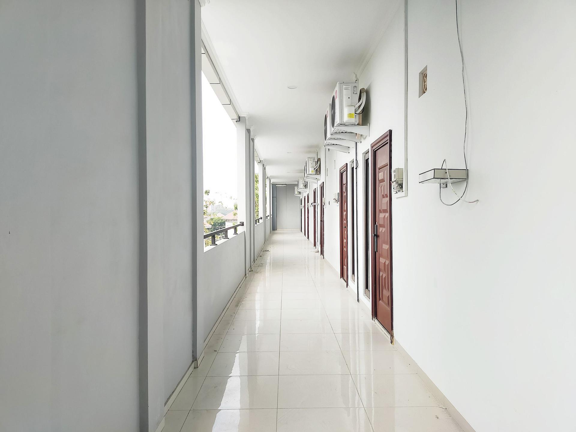 https://images.rukita.co/ais/8cec0d6e-21c3-4379-add0-f4e46032a8cb.jpg