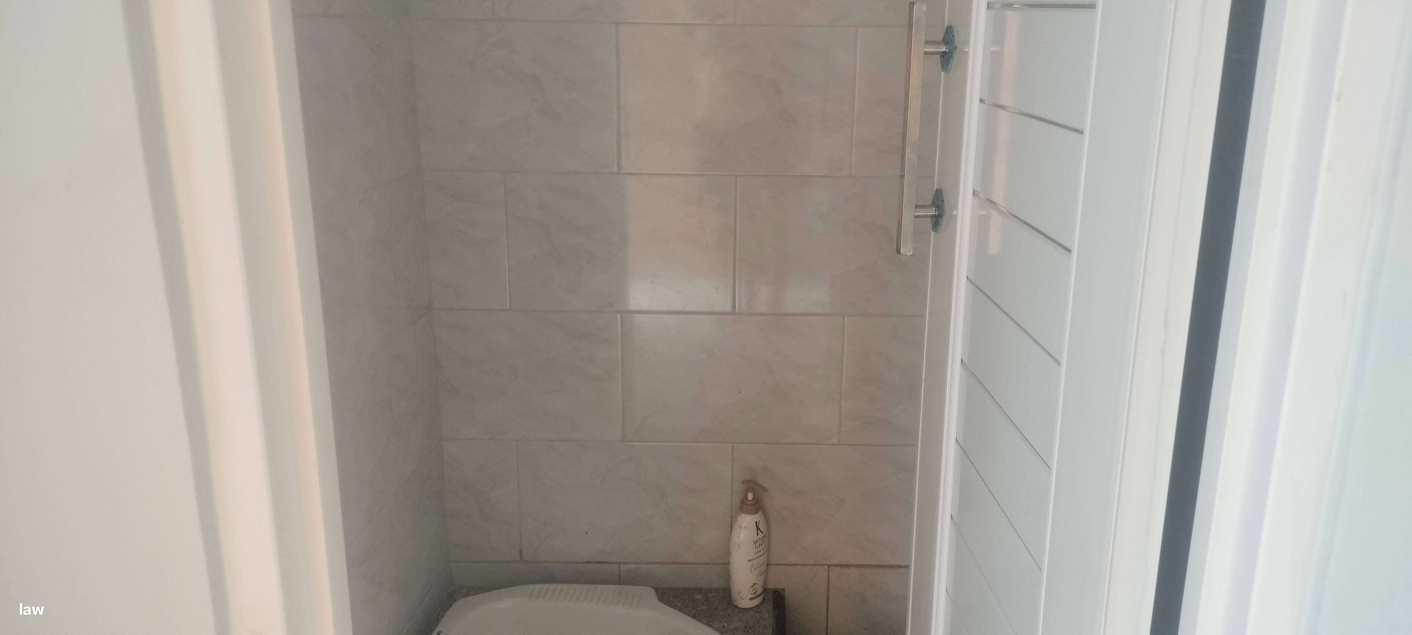 Kamar 1