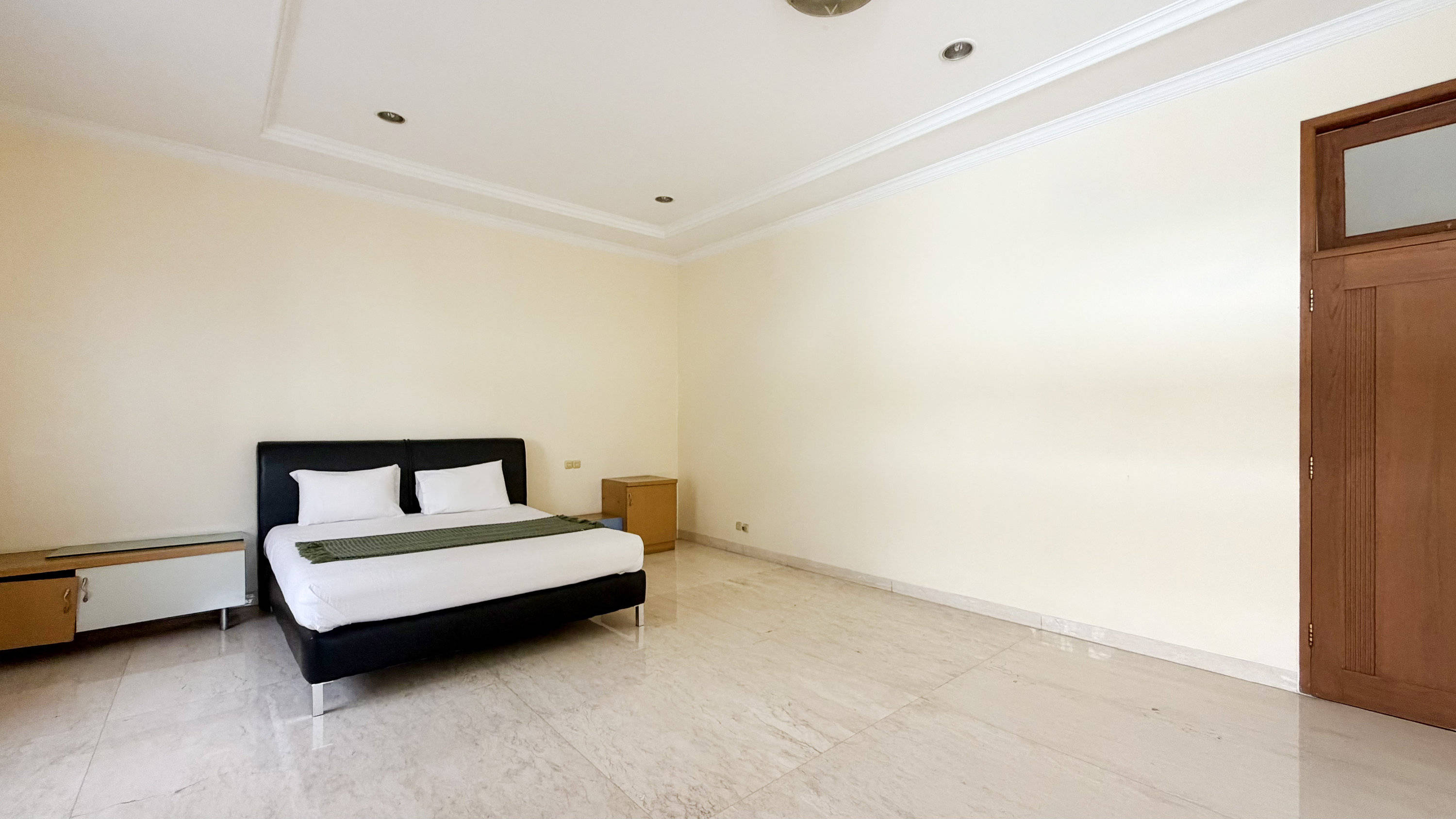 Flat Residence Queen A