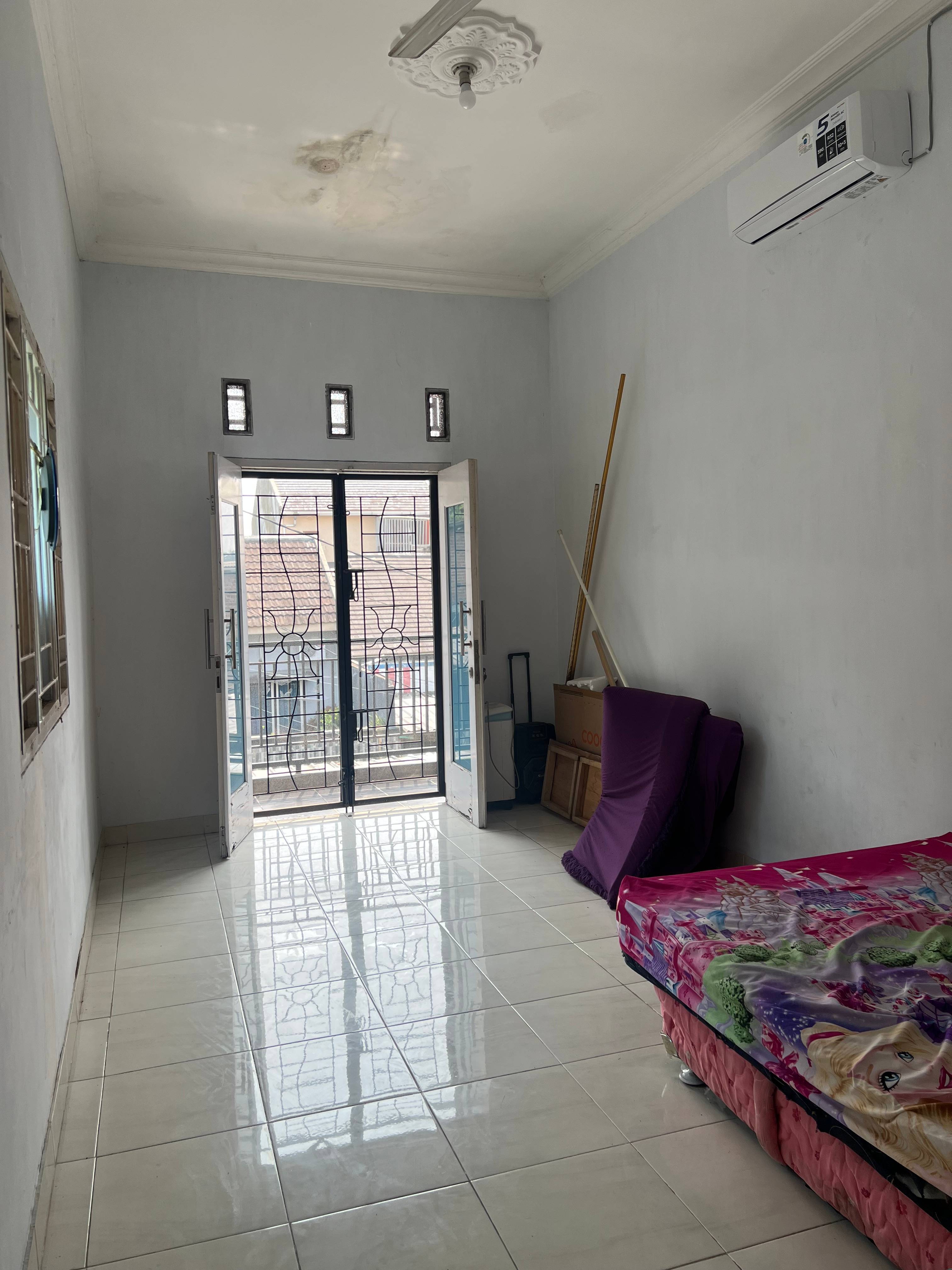 Kamar atas