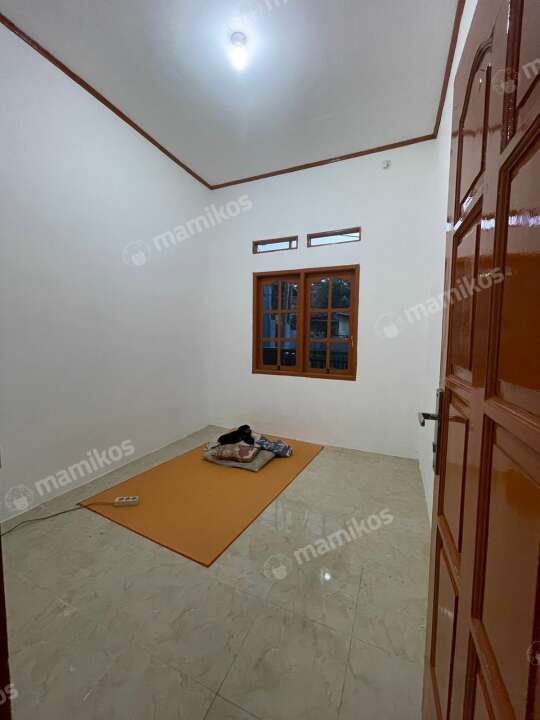 Kost Lantai Atas Ibu Maesaroh Pasar Rebo Jakarta Timur
