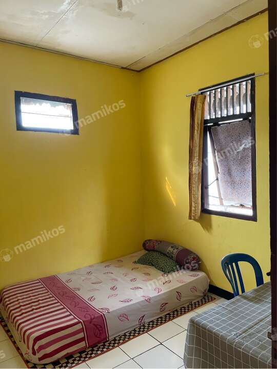 Kost Anggraenii Beji Depok