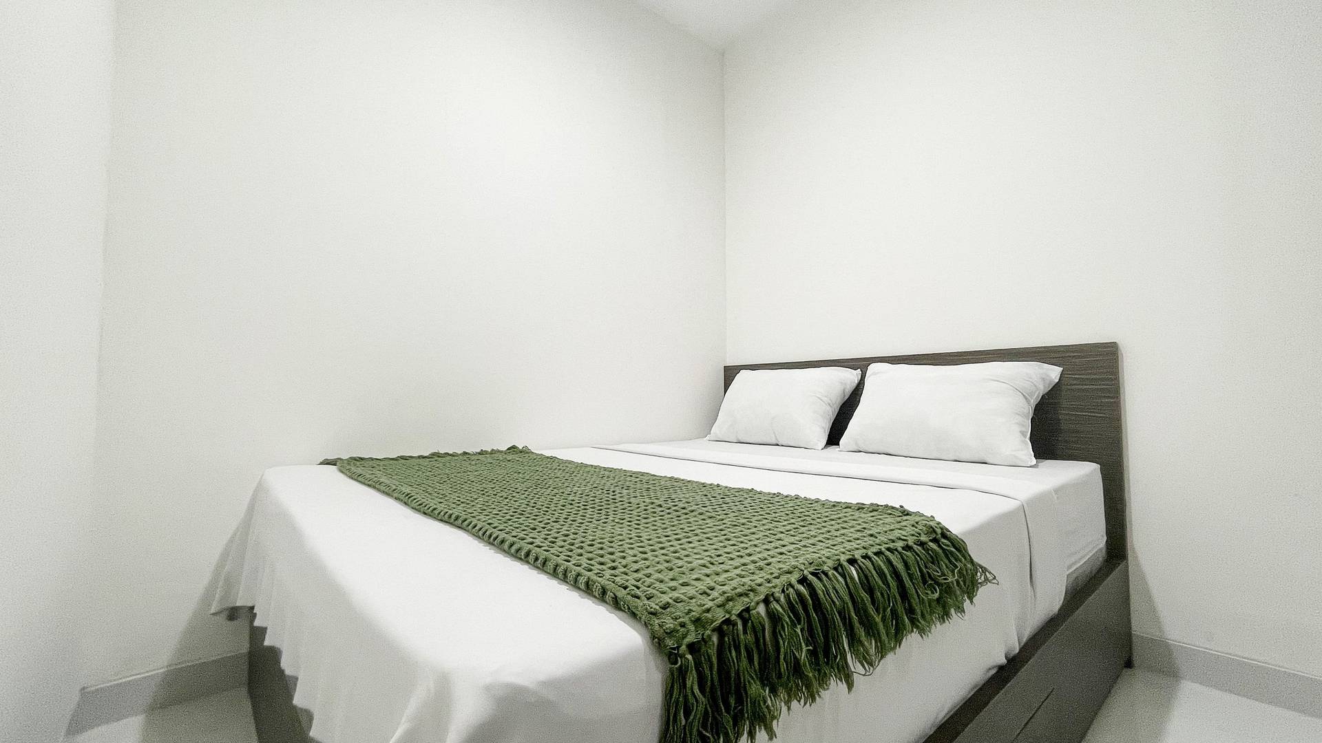https://images.rukita.co/ais/a5de3c66-2bed-4db6-892f-2668d9ecf973.jpg