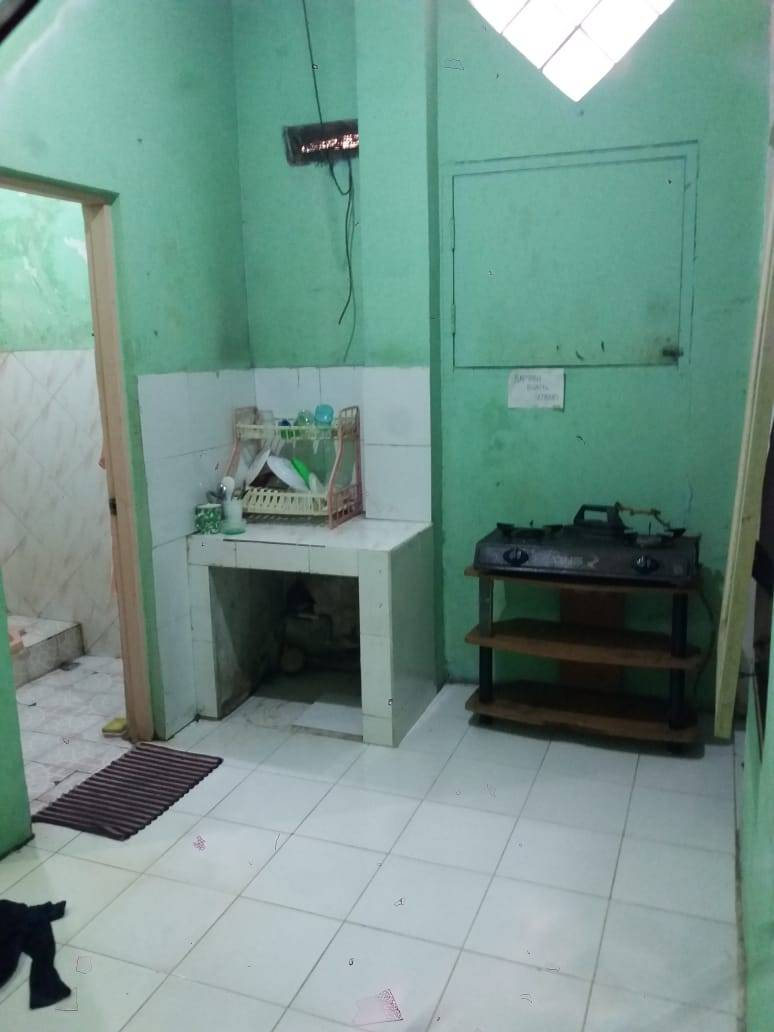 Kamar, kasur, lemari