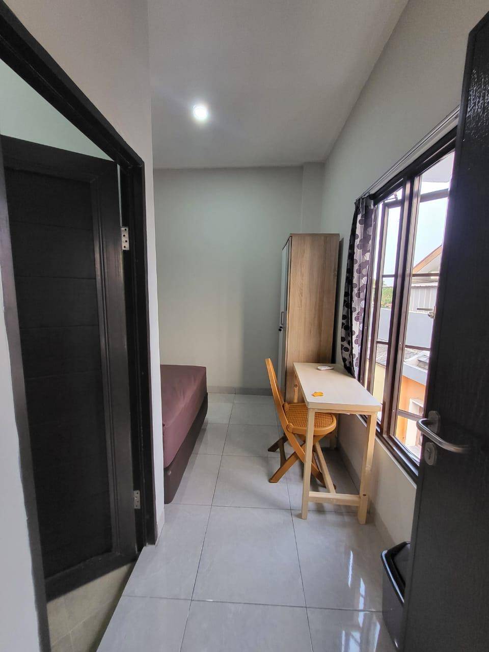 Kamar Sedang
