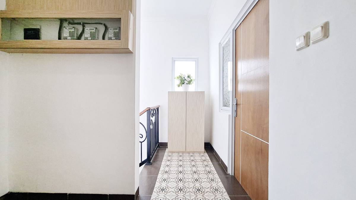 Foto Rukita Unit Kencana Putri Kost Summarecon Bekasi