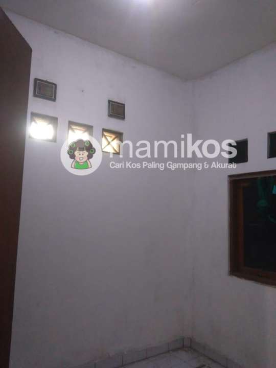 Kost Daradis Tipe Biasa Kebon Jeruk Jakarta Barat