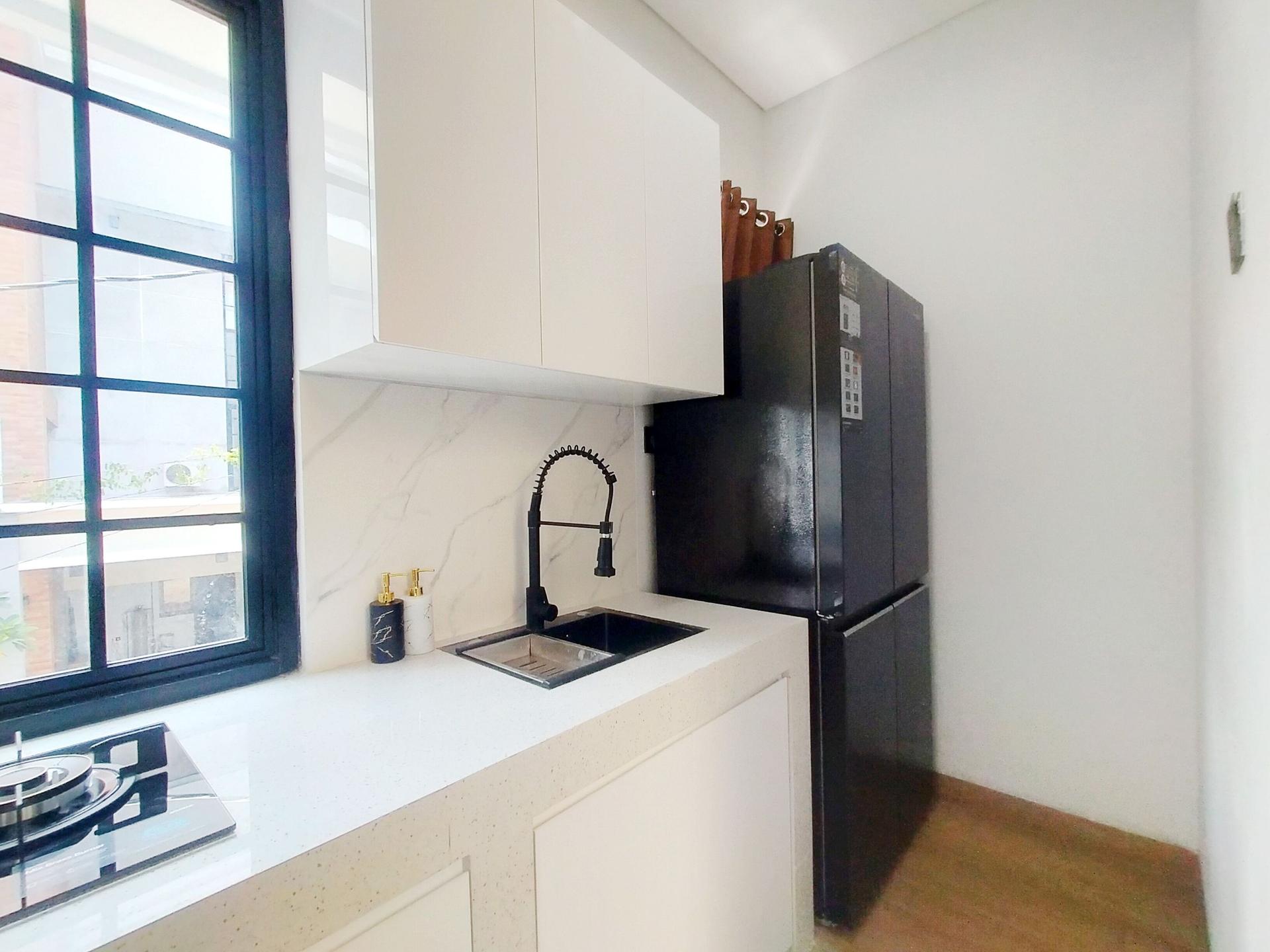 https://images.rukita.co/ais/b146dc24-bebd-4f75-b9d4-47ebb6a1cf9c.jpg