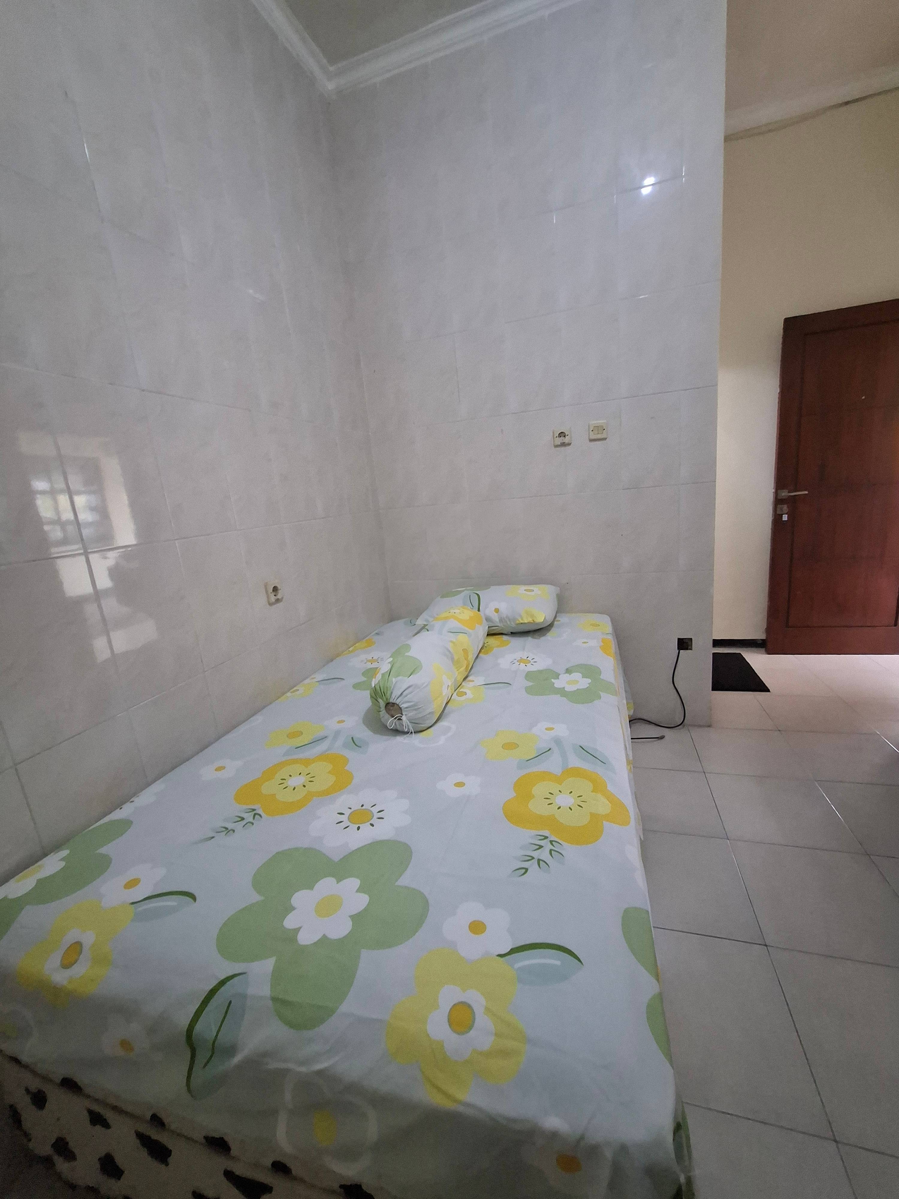 Single Bed Non AC