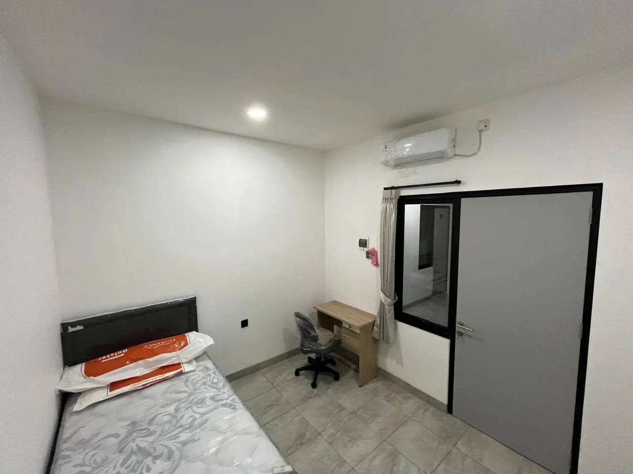 Tipe A (share bathroom)