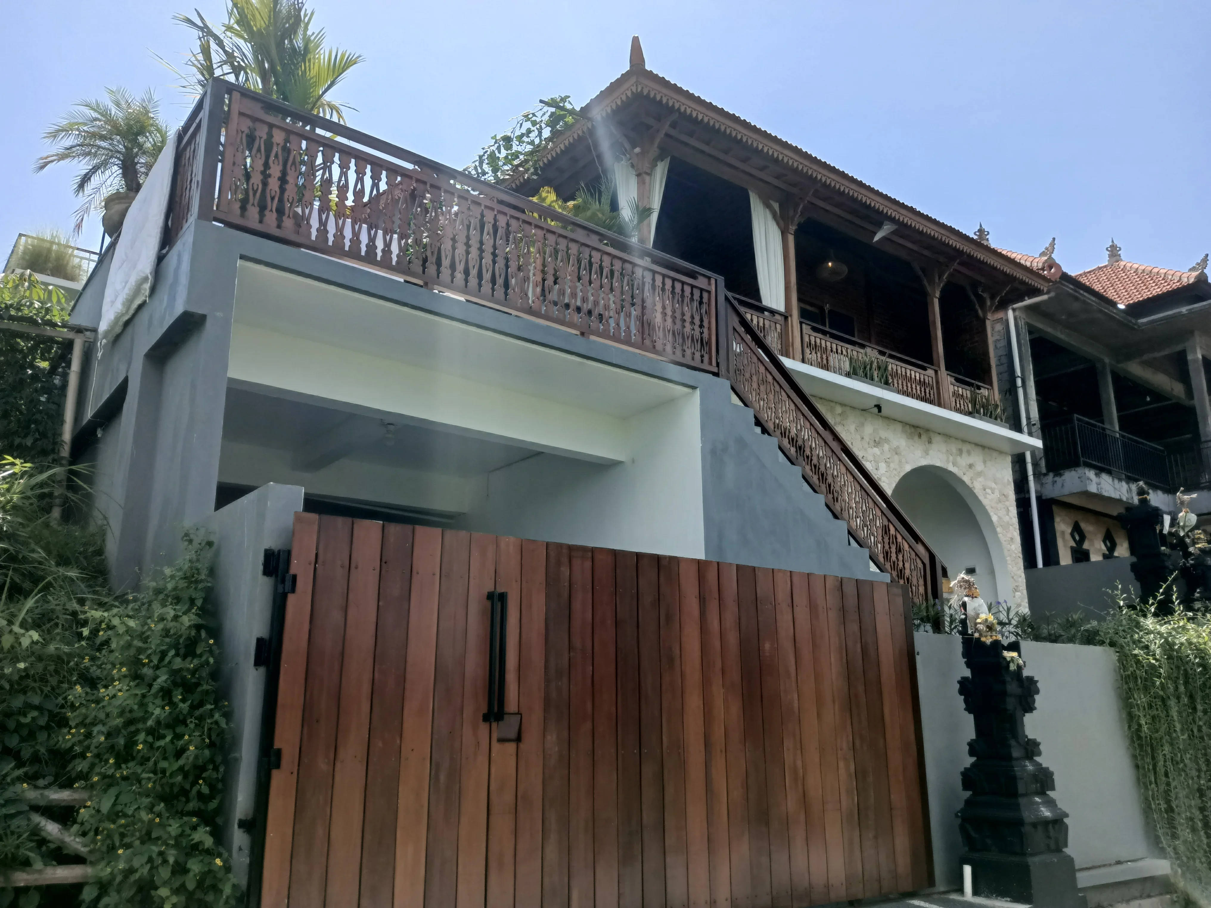 Villa Sharing Pool & Kitchen