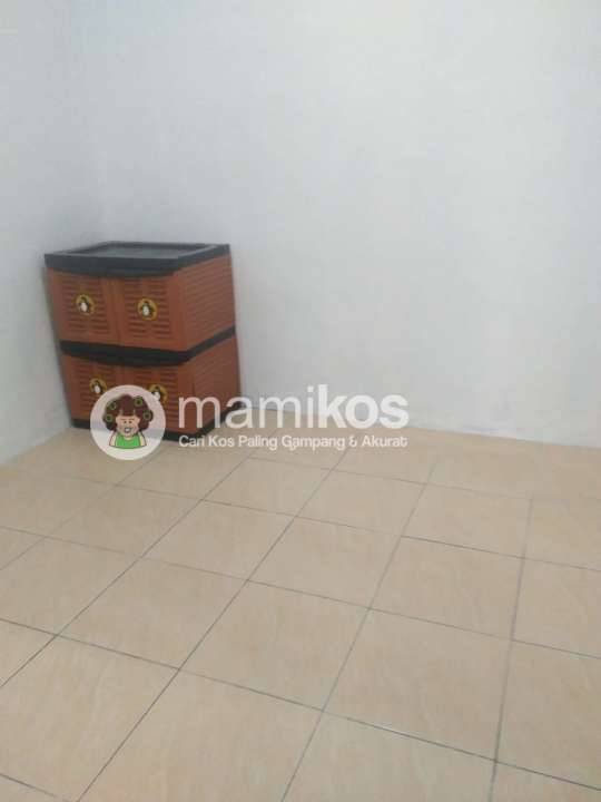 Kost Bu Sri Kembangan Jakarta Barat