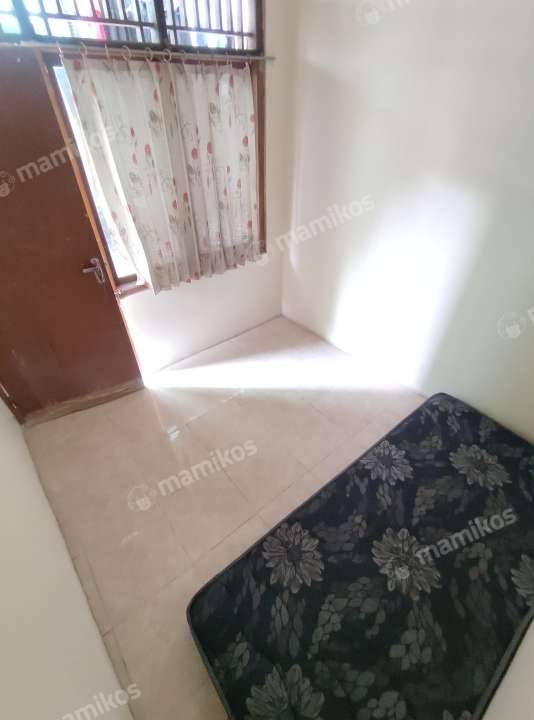 Kost Rizky Kramat jati Jakarta Timur