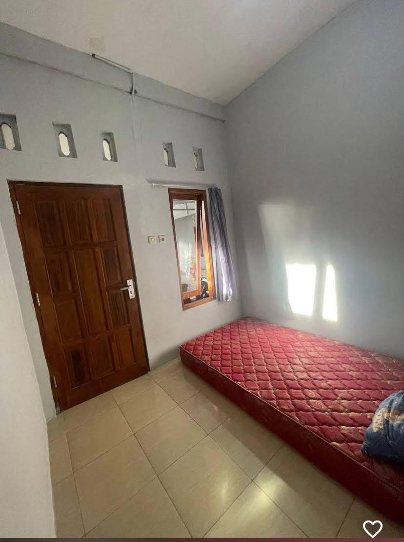 Kost putri pak kelik