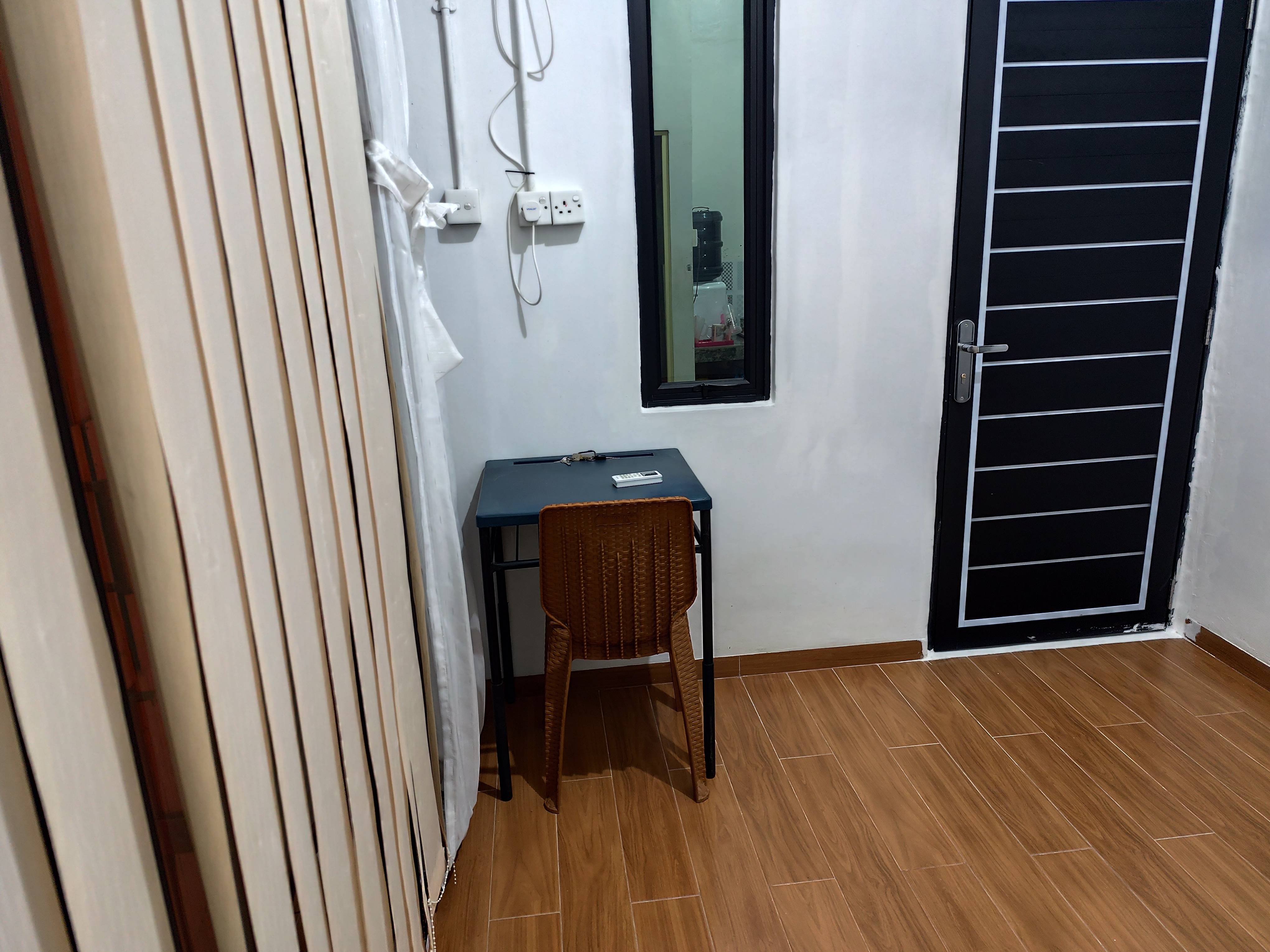 AC Kamar Mandi Luar