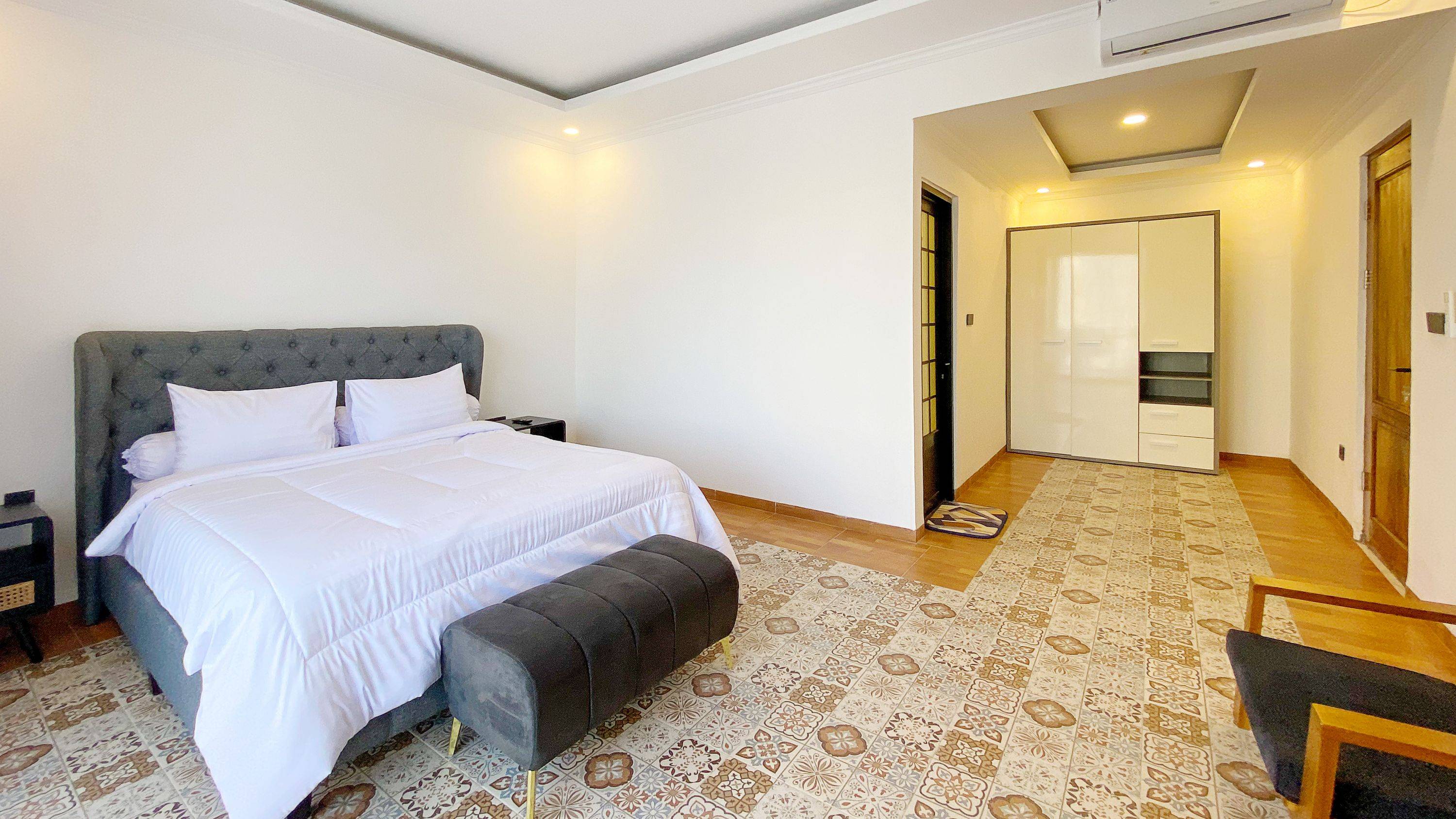 Flat Residence King A