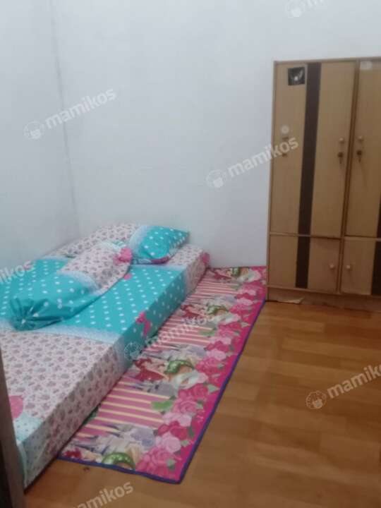 Kost Ibu Dina Standart 2 Ciledug Tangerang